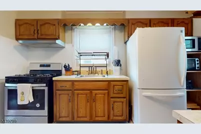 725 Loretta Ter, Plainfield, NJ 07062 - Photo 9