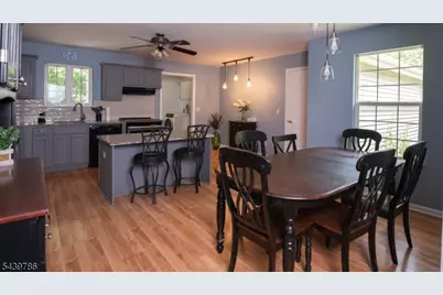 7 Woodland Hills Dr, Vernon, NJ 07461 - Photo 3