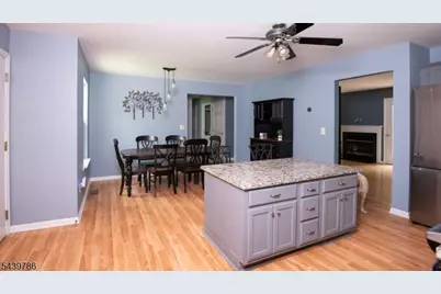 7 Woodland Hills Dr, Vernon, NJ 07461 - Photo 5