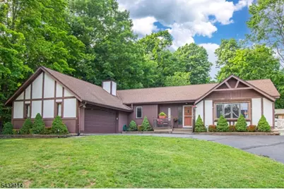 14 Stanley Pl, Mount Olive, NJ 07828 - Photo 1