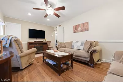 23 Madison St, Belleville, NJ 07109 - Photo 5