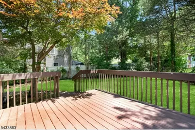 200 Runnymede Pkwy, New Providence, NJ 07974 - Photo 15