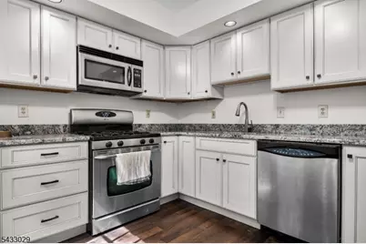 400-47 E Randolph Ave, Mine Hill, NJ 07803 - Photo 7