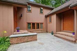 42 Pin Oak Rd, Montgomery Township, NJ 08558 - Photo 3