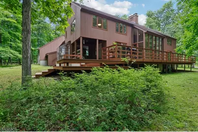 42 Pin Oak Rd, Montgomery Township, NJ 08558 - Photo 1