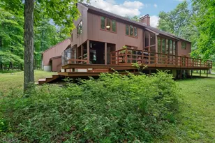 42 Pin Oak Rd, Montgomery Township, NJ 08558 - Photo 1