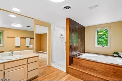42 Pin Oak Rd, Montgomery Township, NJ 08558 - Photo 31