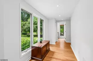42 Pin Oak Rd, Montgomery Township, NJ 08558 - Photo 17