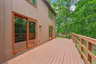 42 Pin Oak Rd, Montgomery Township, NJ 08558 - Photo 35