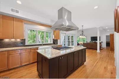 15 Ramsey Rd, Clinton Township, NJ 08833 - Photo 9