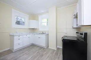 36 Main St, Sussex, NJ 07461 - Photo 11