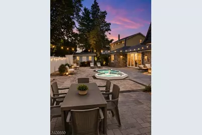 1 Ranch Ct, Saddle Brook Township, NJ 07663 - Photo 17