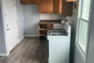 90 Pennsylvania Ave, Newark, NJ 07114 - Photo 9