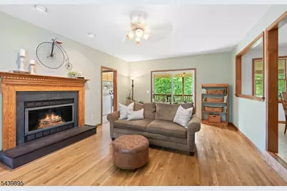 16 McIntire Dr, Hillsborough Township, NJ 08844 - Photo 15