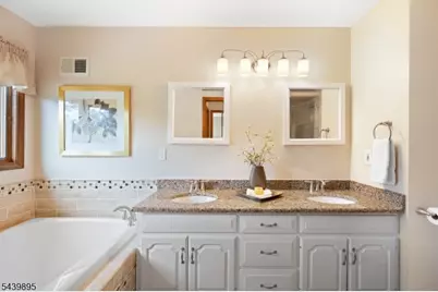16 McIntire Dr, Hillsborough Township, NJ 08844 - Photo 29