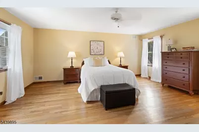 16 McIntire Dr, Hillsborough Township, NJ 08844 - Photo 27