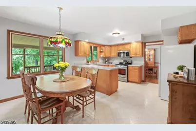 16 McIntire Dr, Hillsborough Township, NJ 08844 - Photo 19