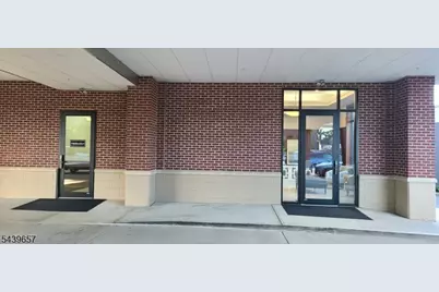 190 South St #405, Morristown, NJ 07960 - Photo 3