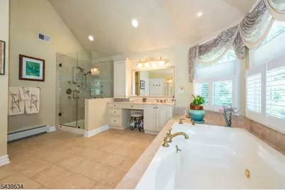9 Ralph Dr, Fairfield, NJ 07004 - Photo 35