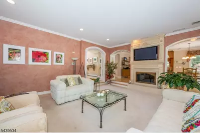 9 Ralph Dr, Fairfield, NJ 07004 - Photo 21