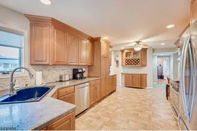 102 Michael St, Edison Twp., NJ 08820 - Photo 21