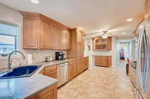102 Michael St, Edison Twp., NJ 08820 - Photo 21