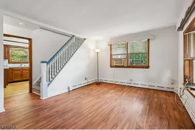 320 Redmont Rd, North Plainfield, NJ 07063 - Photo 5