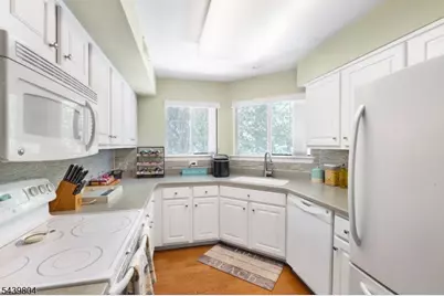 22 Crestmont Road, Bedminster Township, NJ 07921 - Photo 11