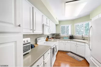 22 Crestmont Road, Bedminster Township, NJ 07921 - Photo 9