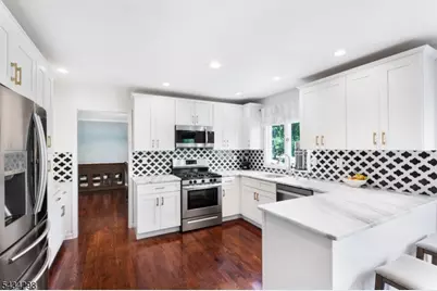 1 Ashley Ct, Morris Township, NJ 07960 - Photo 5