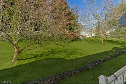1028 Robin Ct, Green Brook Township, NJ 08812 - Photo 25
