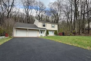 22 Karen Rd, Vernon, NJ 07422 - Photo 1