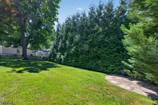 109 Carlson Pkwy, Cedar Grove, NJ 07009 - Photo 29