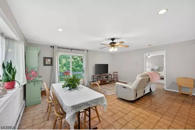 109 Carlson Pkwy, Cedar Grove, NJ 07009 - Photo 11