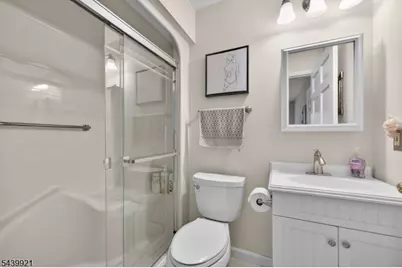 109 Carlson Pkwy, Cedar Grove, NJ 07009 - Photo 15