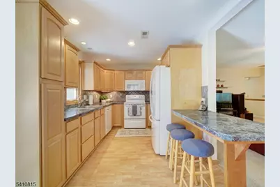 101 Idlewild Rd, Edison, NJ 08817 - Photo 17