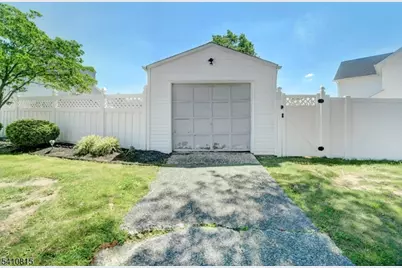 101 Idlewild Rd, Edison, NJ 08817 - Photo 5