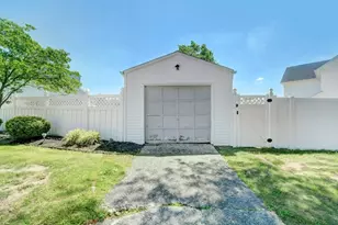 101 Idlewild Rd, Edison, NJ 08817 - Photo 5