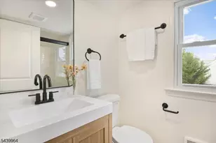 231 Milltown Rd, East Brunswick Township, NJ 08816 - Photo 15