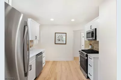 231 Milltown Rd, East Brunswick Township, NJ 08816 - Photo 3