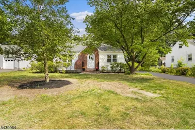 231 Milltown Rd, East Brunswick Township, NJ 08816 - Photo 17