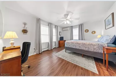 72 Robertson Ave, Hawthorne, NJ 07506 - Photo 17