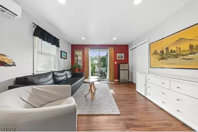 72 Robertson Ave, Hawthorne, NJ 07506 - Photo 27