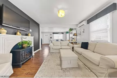 72 Robertson Ave, Hawthorne, NJ 07506 - Photo 9