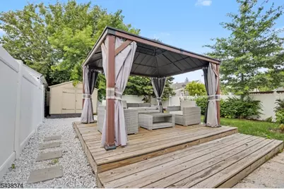 1312 Dewitt Ter, Linden, NJ 07036 - Photo 35