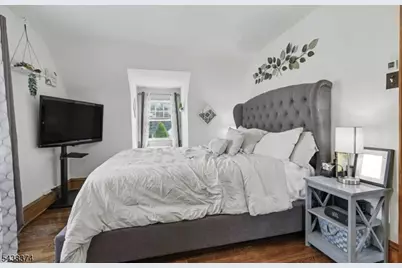 1312 Dewitt Ter, Linden, NJ 07036 - Photo 17