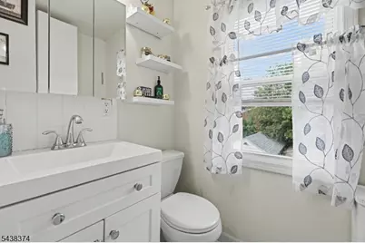1312 Dewitt Ter, Linden, NJ 07036 - Photo 25