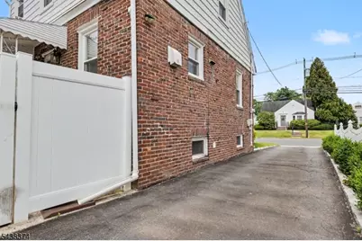 1312 Dewitt Ter, Linden, NJ 07036 - Photo 41