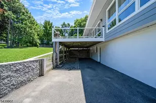 128 Beverly Rd, Fairfield, NJ 07004 - Photo 7