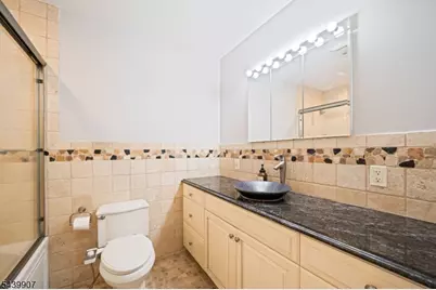 128 Beverly Rd, Fairfield, NJ 07004 - Photo 37